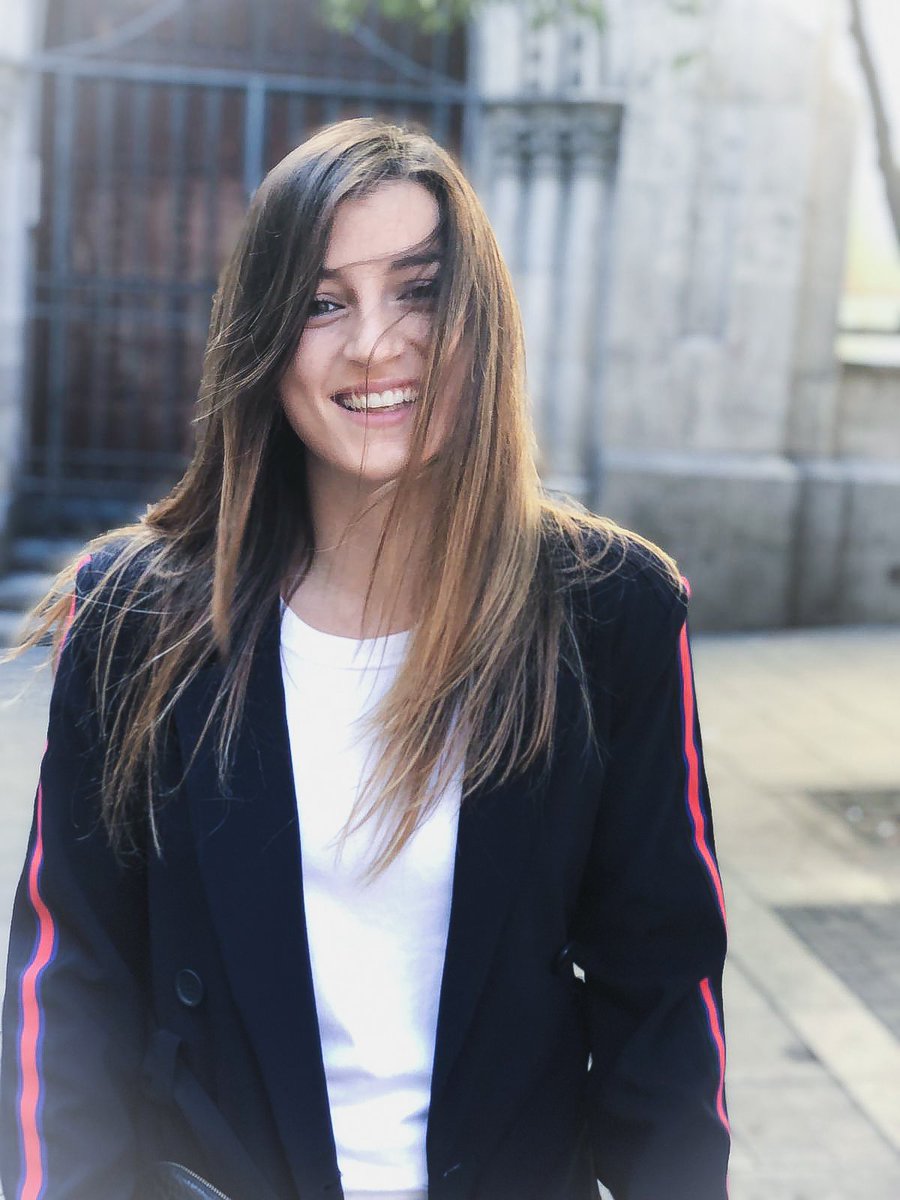 MTVerdiel's tweet photo. ÉPHÉMÈRE | Le vent nous portera. 
Al final los cambios hay que quererlos. Siempre nos traen esa pizca de magia y misterio que implica empezar de nuevo. https://t.co/qOHJUazAcy