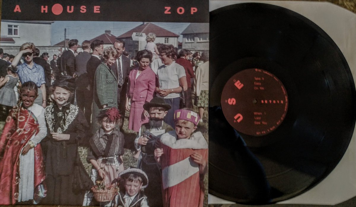 Overjoyed to have bought this 1991 U.K. release of #AHouse 4 song EP at a recent vinyl fair. It is on the #Setanta record label. Has one of our favourite songs on it 'Take It Easy On Me'. This #Irish Band one of the very best. @OldDublinTown @OldeEire @IrishRockMuseum #DaveCouse
