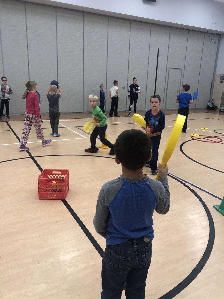 2nd3rdGT's tweet photo. Vacation Day “Gym Excursion” Ss purchased up to an hour of activities in the gym with their #minieconomy savings! #econisfun #teachecon https://t.co/cLIOUbOCCB