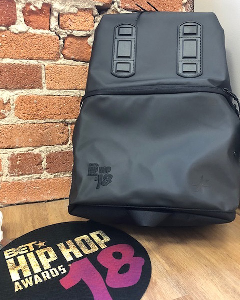 theshrineco's tweet photo. Shoutout to @BET 🙏 🙏 🙏 for selecting our #TripleBlackCollection Sneaker Daypack as their promo bag for yesterday's BET Hip Hop Awards!
#ShrineLife #SneakerBoxProtection https://t.co/3sezR6qQY0