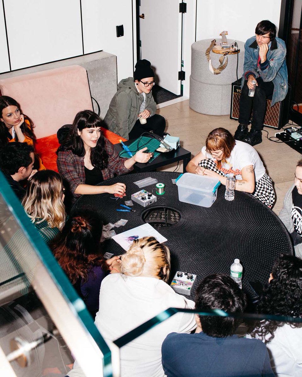 SheShredsMedia's tweet photo. Read how these women are breaking barriers in music production and technology and what advice they have for those interested in pursuing professional audio. https://t.co/39rnfwZi6E https://t.co/5HtIYkXdky