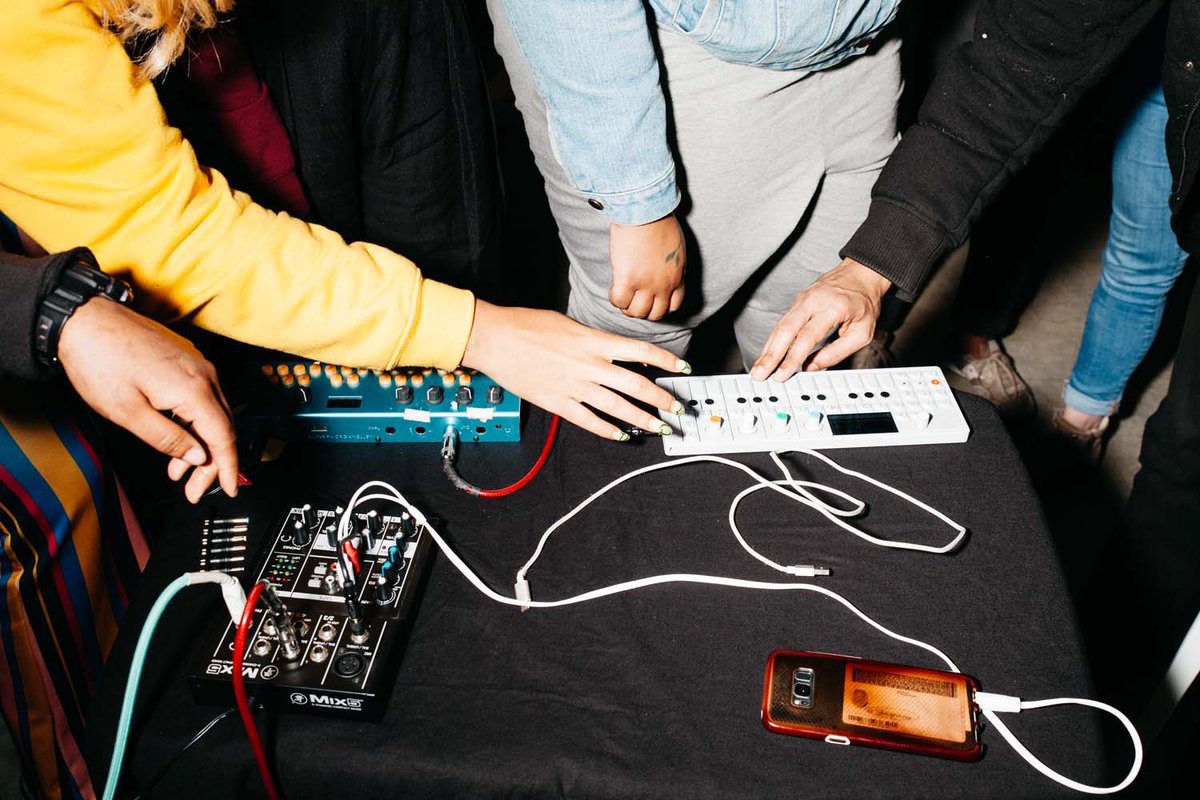 SheShredsMedia's tweet photo. Read how these women are breaking barriers in music production and technology and what advice they have for those interested in pursuing professional audio. https://t.co/39rnfwZi6E https://t.co/5HtIYkXdky