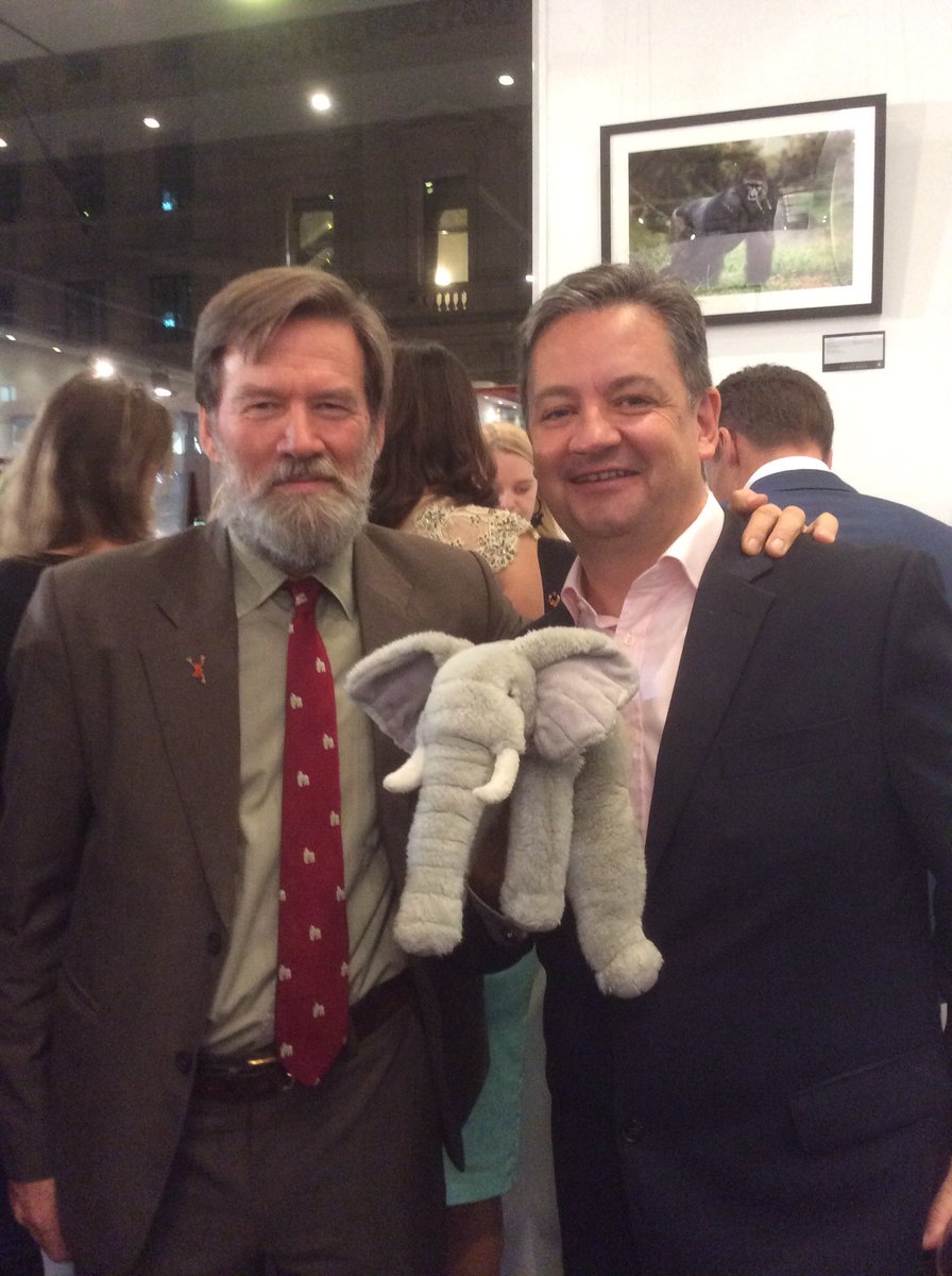 Amazing to see Andrew from <a href="/TheHariLondon/">The Hari London</a> supporting #RememberingGreatApes <a href="/BornFreeFDN/">Born Free Foundation</a> <a href="/4Apes/">Ian Redmond</a>