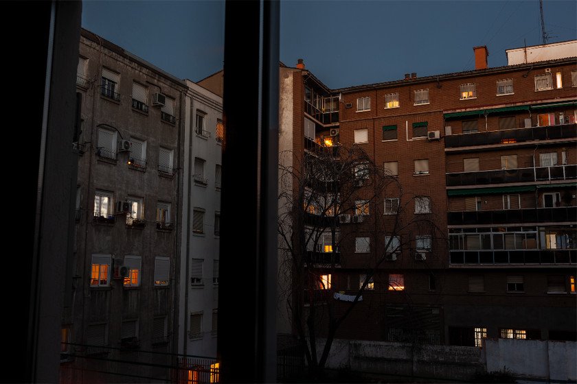 xatakafoto's tweet photo. Cómo usar la técnica time blending en Adobe Photoshop para iluminar la noche https://t.co/IqNbsN7u7o https://t.co/Kn4N19l3Ai