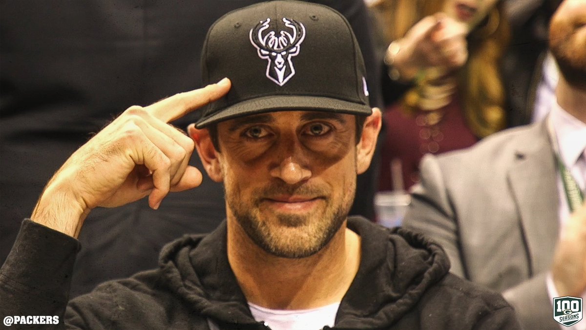 aaron rodgers bucks hat