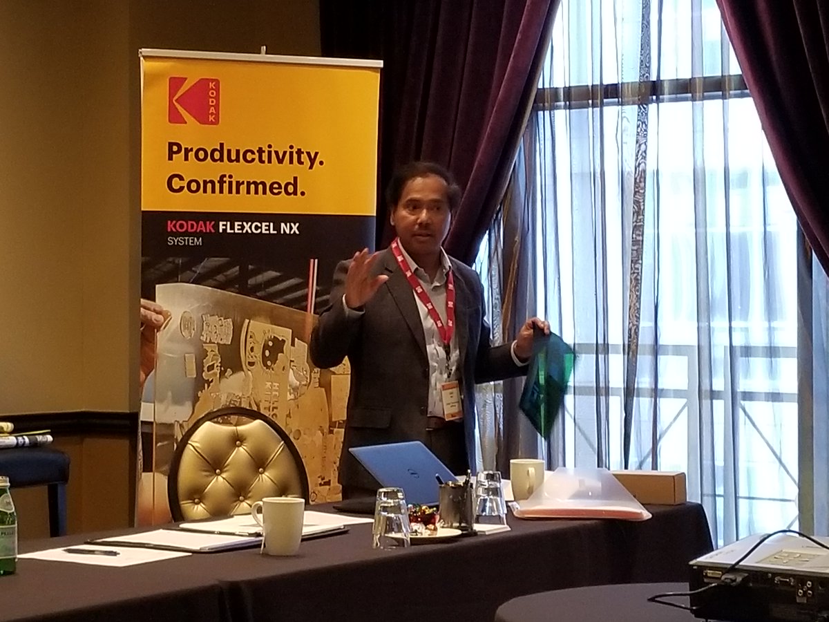 LabelAndNarrow's tweet photo. Zaki Ali, CTO and VP of the @Kodak Flexographic Packaging Division, talks @KodakPrint TIL #film technology #resolution #TransformingFlexo https://t.co/PfgBsI8ss1
