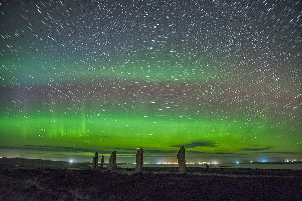 NeilDrysdale's tweet image. Wow! Look at this from the Ring of Brodgar on Orkney this evening. I wonder if it will be the same in the north east later. Great shot from Graham Bradshaw!