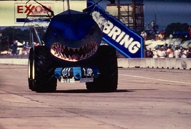 sebringraceway's tweet photo. What happens when you throw out the rule books. #BOPthis #RespectTheJaws #PlatinumDriversOnly #OnlyAtSebring #WeNeedABiggerBoat #SebringSharknado https://t.co/8Q2wwYa8Mx