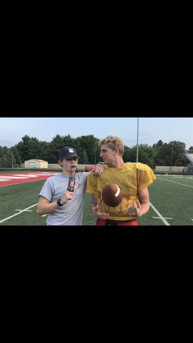 DrewReinke_'s tweet photo. happy birthday schottown! 😈#lastminuteprojects @eschott14 https://t.co/UCA7bVy36T
