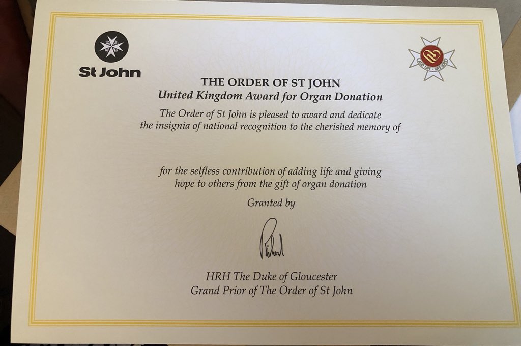 I was incredibly honoured to of spent the afternoon with a group of amazing families, recognising their wonderful loved ones, who gave the ultimate gift of life. #humbling #stjohns #orderofstjohn #stjohn #organdonation #organdonationsaveslives #amazingfamilies #london