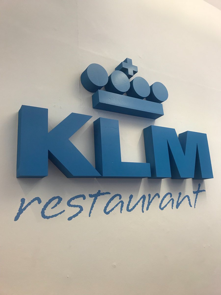 KLM_DE's tweet photo. #KLM Pop-up-Restaurant Morgen ab 11 Uhr in der Tübinger Str.19B in Stuttgart: #wirsindeineairline https://t.co/sEIjI1hCx4