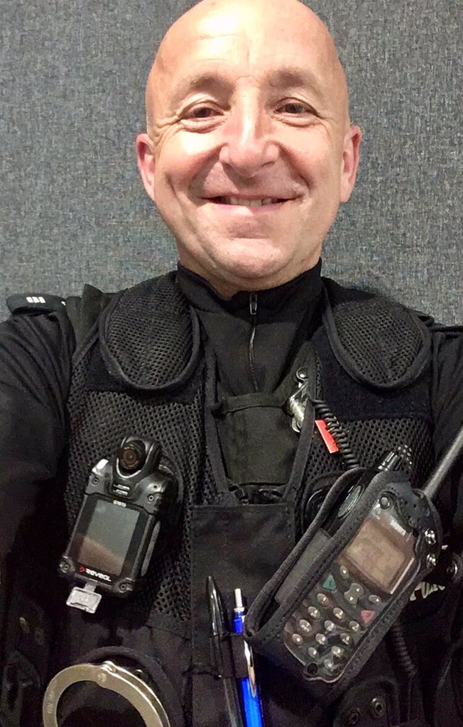 NWPVolunteers's tweet photo. Well folks that’s me signing off for the day. Thanks to PC Mark Rhodes for his company @NWPWestConCoast and great to see the team at the station. Back to the laptop now for some @NWPSpecials admin’ but hoping to be back on response again very soon. #KeepingMyHandIn https://t.co/SfA3Ahly6D