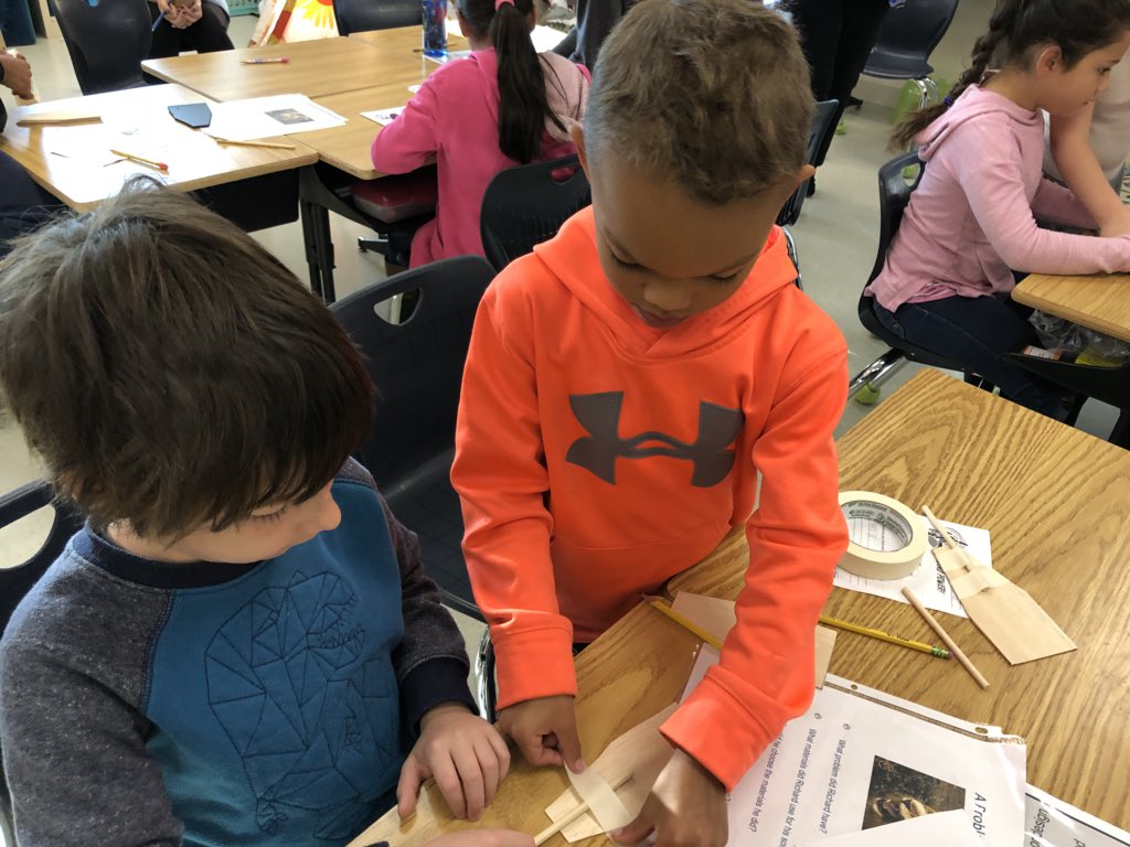 nkucinsam's tweet photo. Great morning with our Primary teachers and students from @KY_SCPS in our #NextGenerationSTEMClassroom project learning about #handsonmindson #STEM with #ngss https://t.co/ScxfwQwvI0