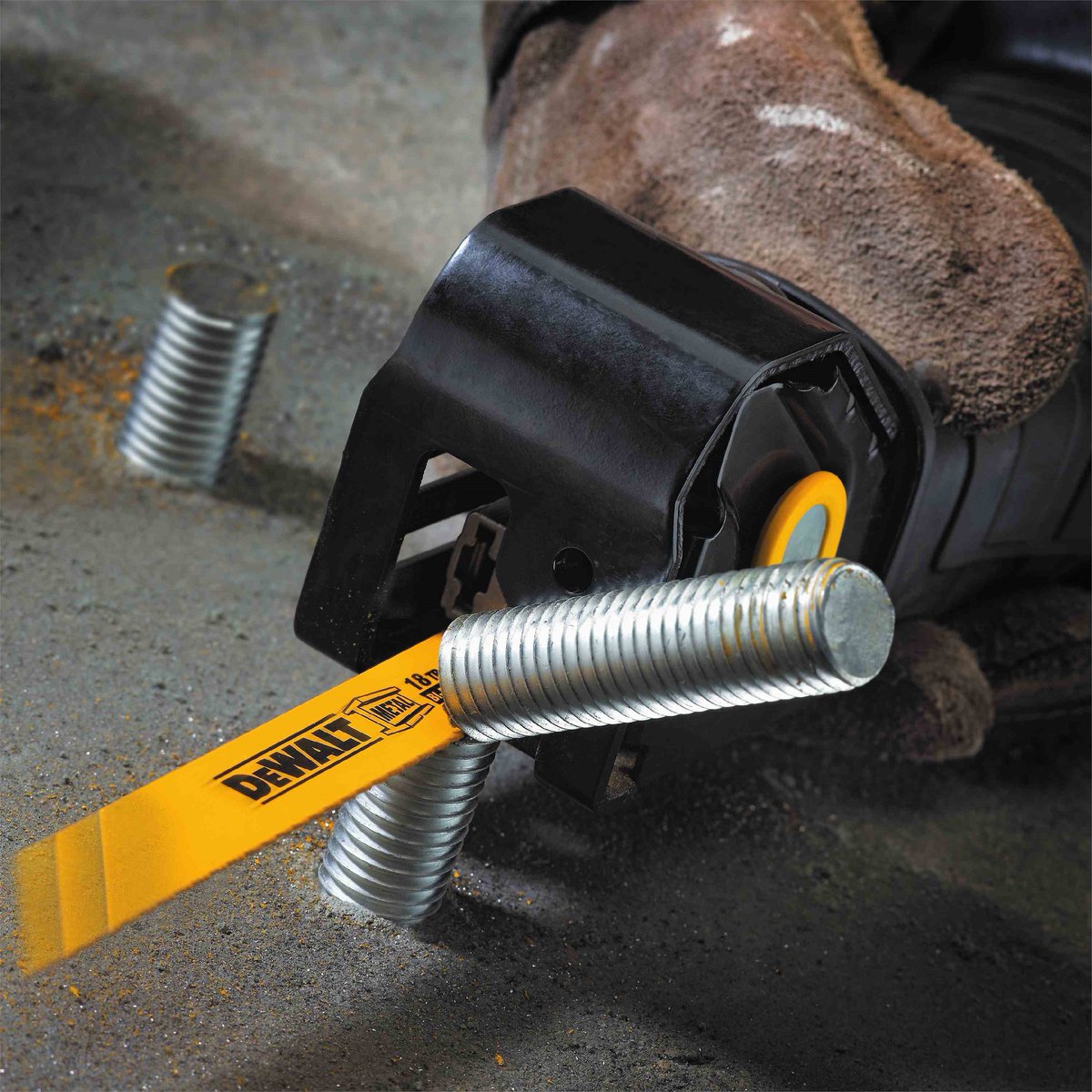 TOOLSiD's tweet image. DEWALT 6-Piece metal/woodcutting reciprocating saw, ideal for use with metal, plastic, wood, and drywall.
 #dewalt #reciprocating_saw #smart_tools toolsid.com