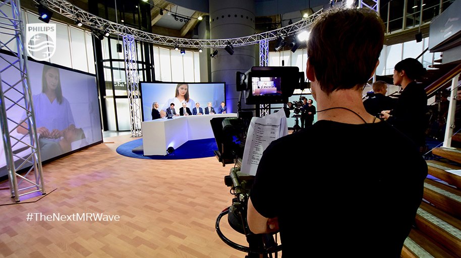 Want to know how your peers are speeding up their MR exams? Join the discussion now during #TheNextMRWave livestream event: to.philips/6010DAtej