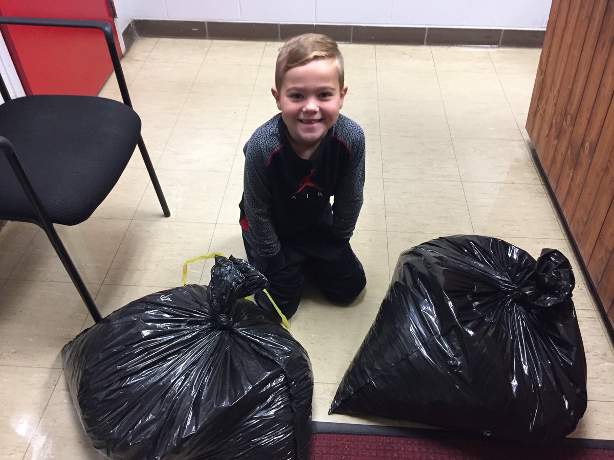 msummers84's tweet photo. Thanks to Rafe’s grandma Margaret for the two huge bags of tabs that will go to St. Jude’s Hospital. #wfredbirds #stjudeshospital https://t.co/RPEXFheInR