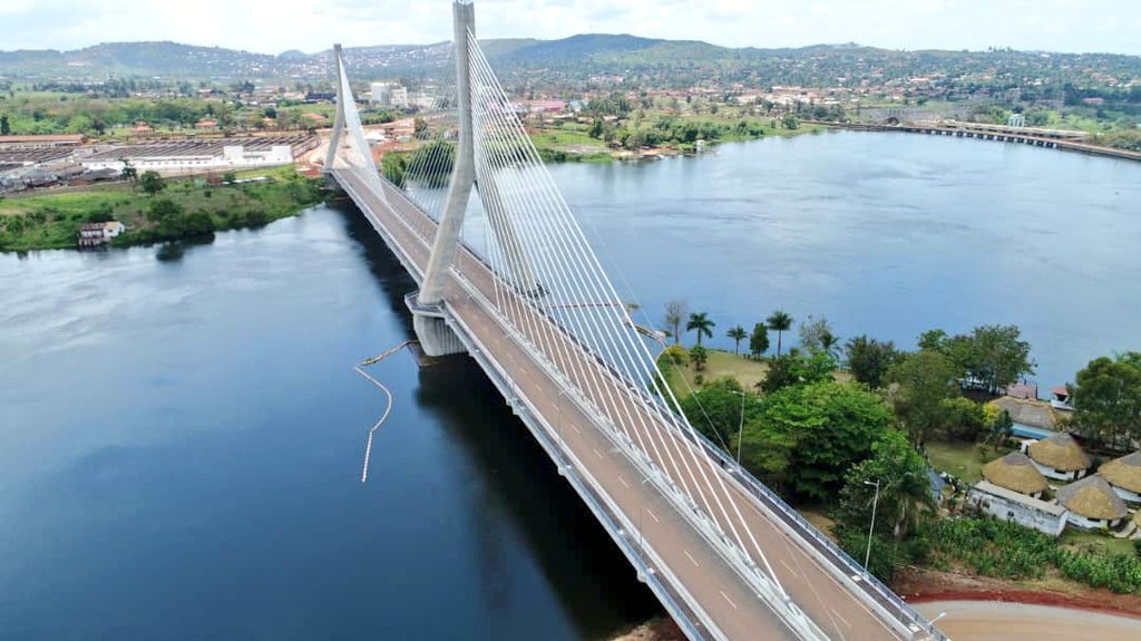 TexturePresents's tweet photo. The Africa they don't show. #SourceofNileBridge in Uganda #VisitUganda #BeautifulUganda https://t.co/LUZEcEC0Ul