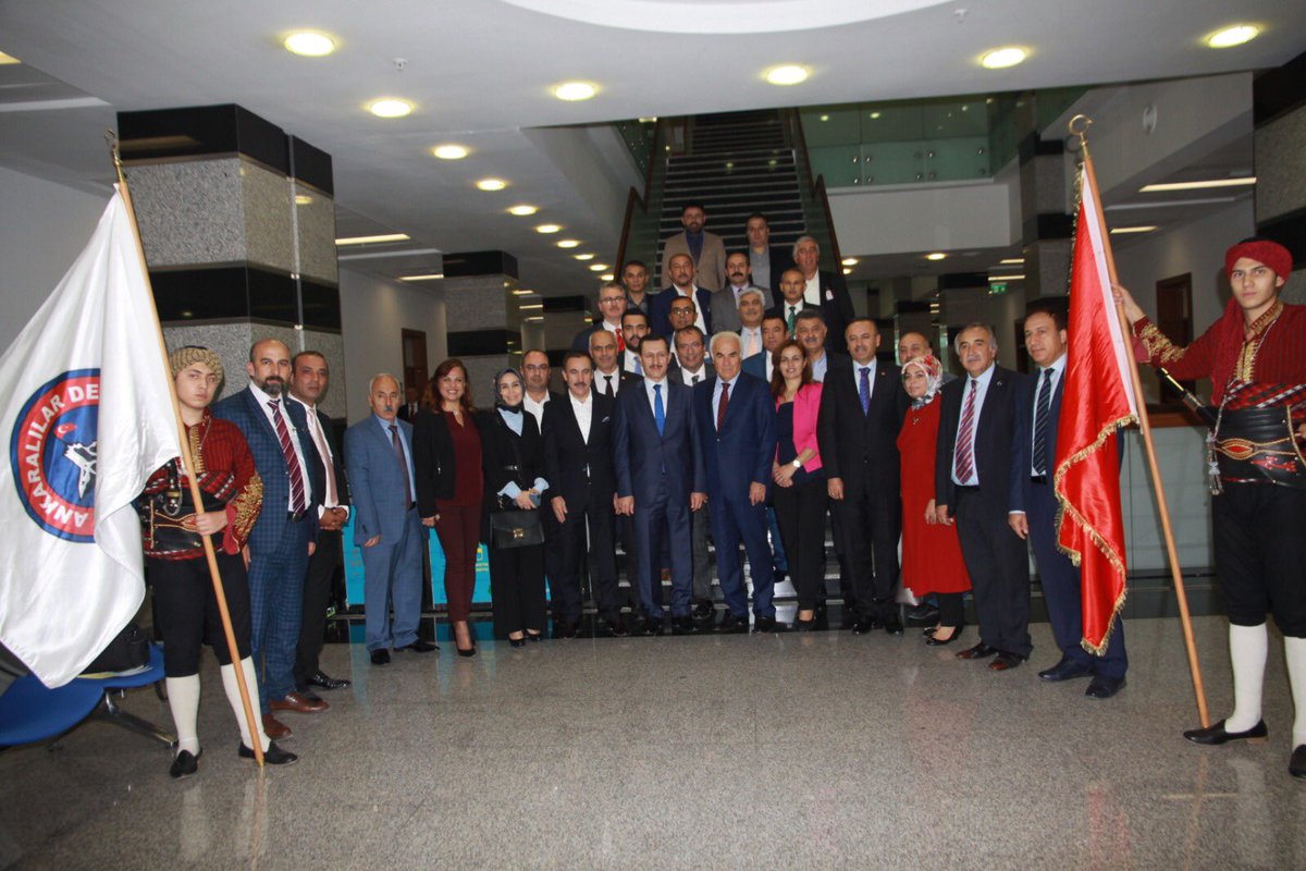 Ankaralılar Derneği olarak AK Parti Ankara Milletvekillerimiz Asuman Erdoğan, Emrullah İşler, Hacı Turan ve Nevzat Ceylan’ı hayırlı olsun ziyaretinde bulunduk, görevlerinin Ankaramız için hayırlara vesile olmasını diliyorum <a href="/TBMMresmi/">TBMM</a> <a href="/AhidAnkara06/">Ankaralılar Derneği</a>