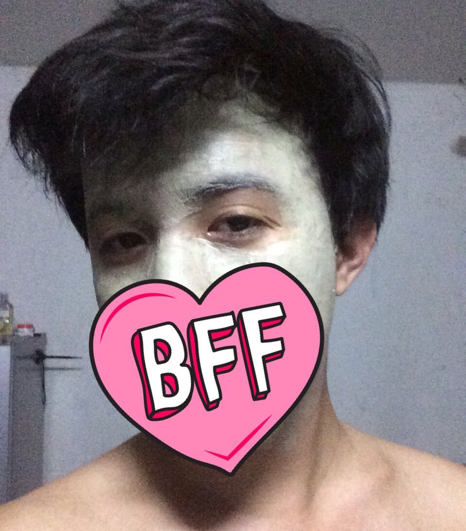 tianisms's tweet photo. Hmmm. Eto naba magiging night routine ko ? Hilamos-Mask-Shot-Toner. hahaha. 
#RoadToKagandahan
#Charott https://t.co/OJHG7nuuc9