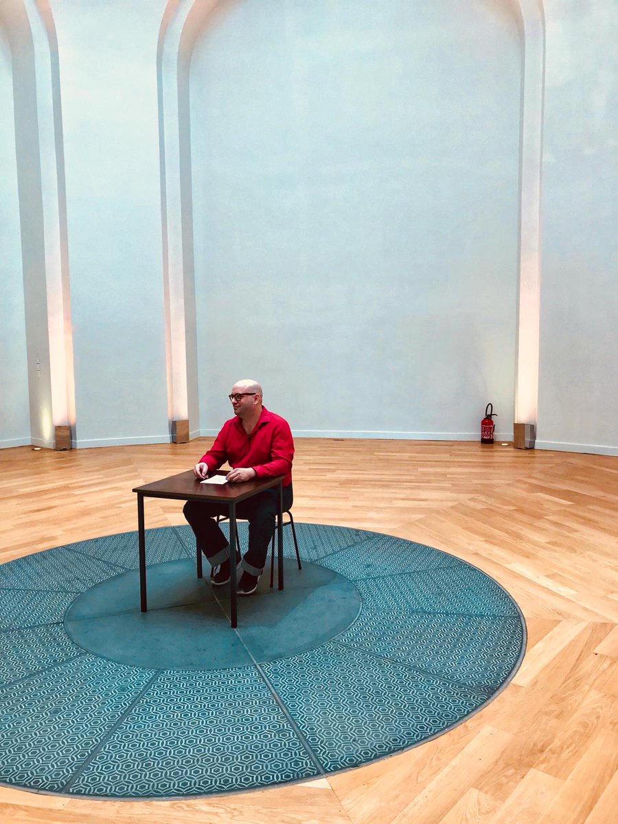 FIAC's tweet photo. #FIACProgrammes | Come exchange one of your belongings during #RomanOndak‘s performance SWAP and take part to an unique masterpiece
today and tomorrow from 11am to 8pm at La Rotonde Alexandre III, Grand Palais (Level 1).
More info here : https://t.co/DVDQlOi9Ue #FIAC2018 https://t.co/Vb1Vyrbbr6