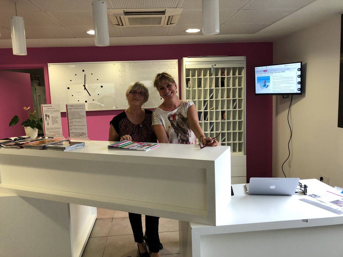 misery_benjamin's tweet photo. Aujourd’hui c’était visite des 2 @senioriales de @VMontelimar 😃 ! 
Ce que nous y faisions ....... 🤫 c’est encore un secret 😉 ! 
#seniors #surprise #StayTuned https://t.co/EUr8H2kJJQ