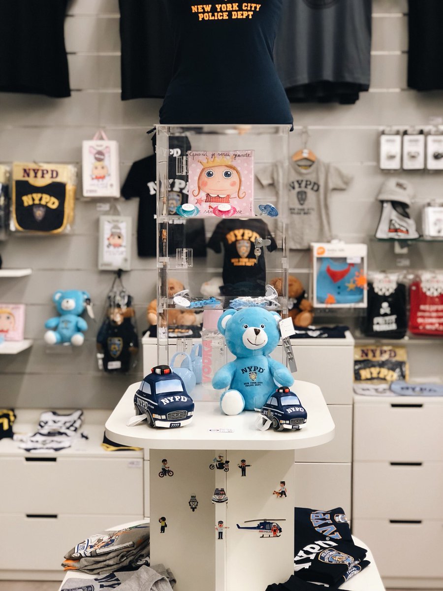 Cops13marseille's tweet photo. 🚨 DÉPARTEMENTS PRÊT-À-PORTER, ACCESSOIRES ET CADEAUX 🚨

👮🏻‍♂️ Vous retrouverez ici de nombreux articles en lien avec l’univers des Forces de l’Ordre 👮🏻‍♂️

Hommes, Femmes, Enfants.. tout le monde peut en profiter 🤩 Un univers plein de surprise à partager avec vous! https://t.co/wCVim0MMeC