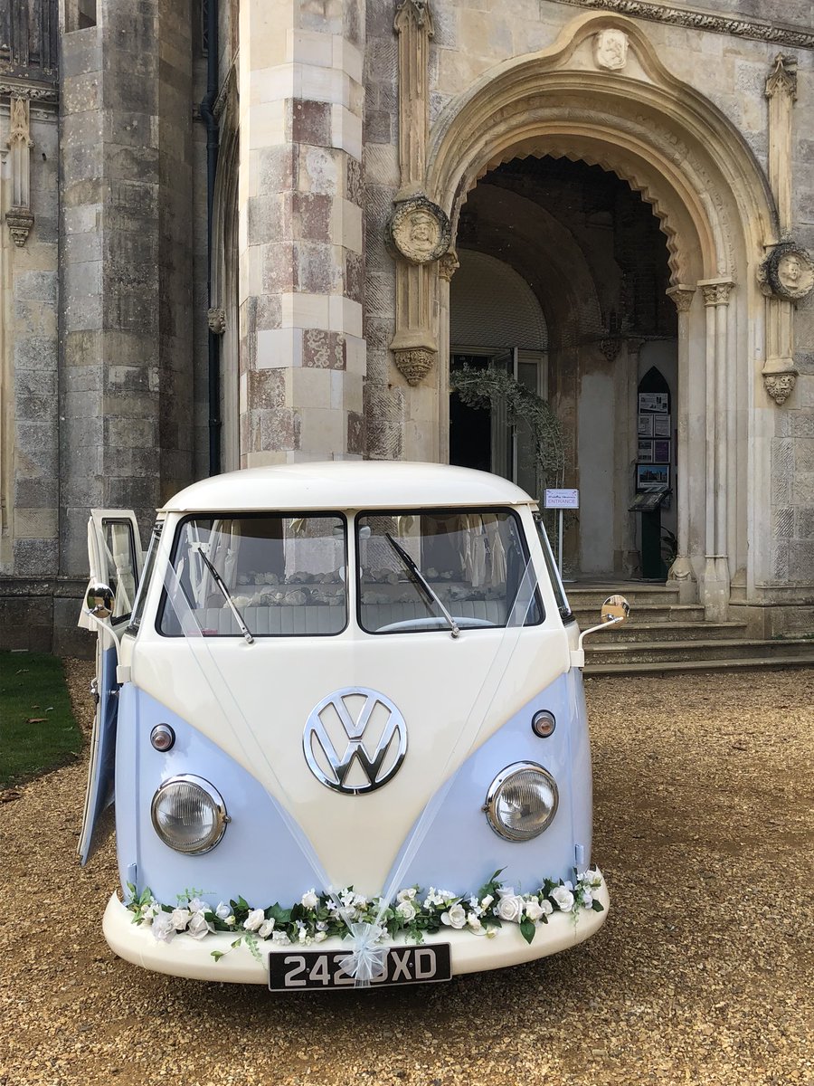 Lovely Lulu our 1960 #splitscreen #campervan at beautiful <a href="/HighcliffeC/">Highcliffe Castle</a>