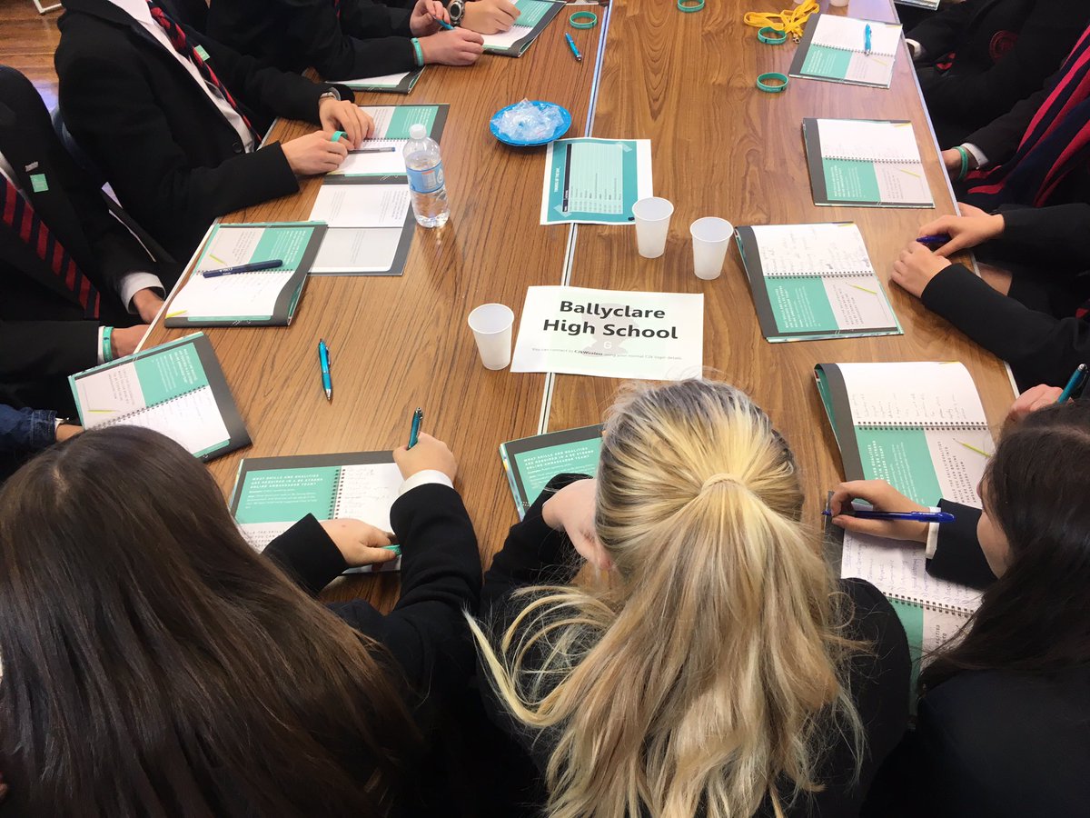 BHS_DL's tweet photo. Thank you @DianaAward @AntiBullyingPro for our #BeStrongOnline training today! https://t.co/owIpYSBJXz