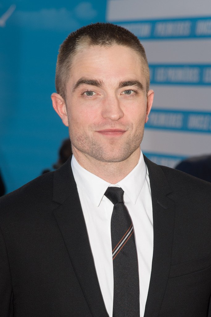 Pattinsons_Army's tweet photo. Hope everyone is having a great Wednesday!!!

👔

📷#PattinsonsPhotoOfTheDay📷
🖤#365DaysOfRobertPattinson🖤

#RobertPattinson https://t.co/zKDi1rX9HM