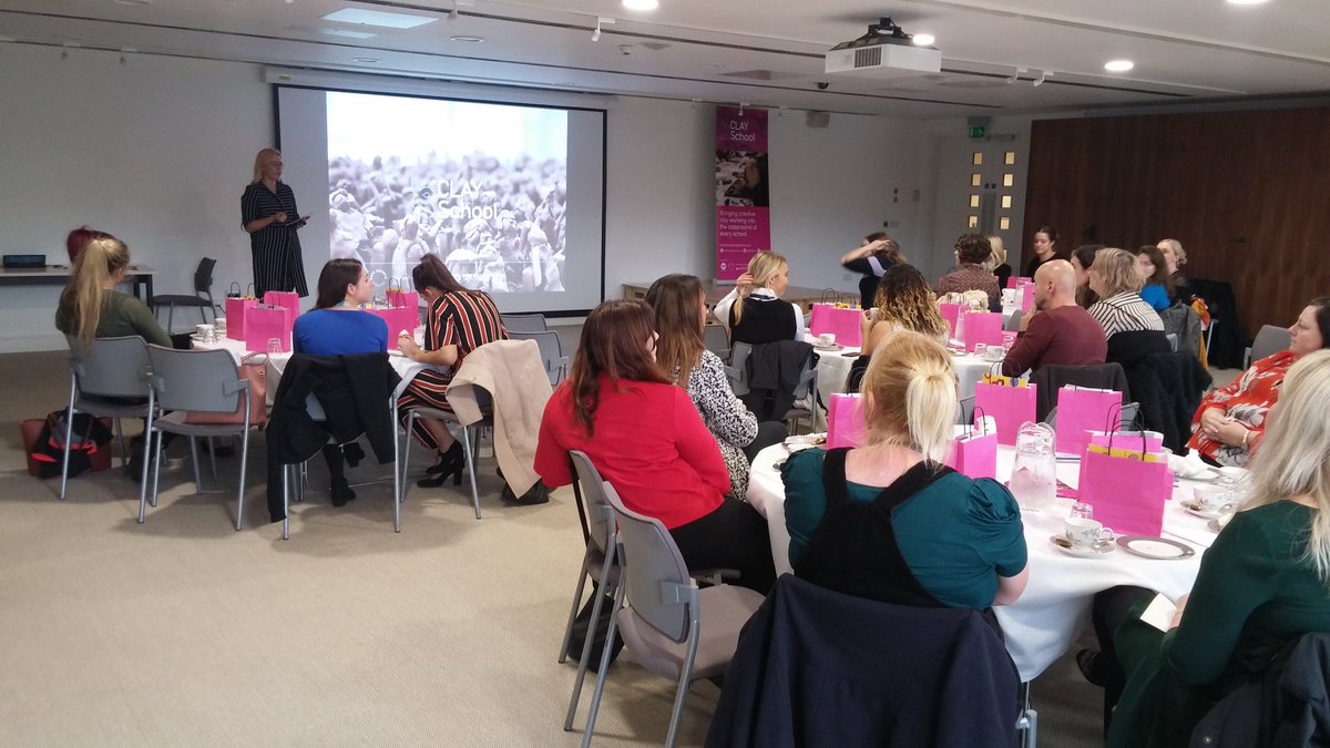 potclays's tweet image. At the @BCBfestival #CLAYSchool conference @WorldofWedgwood this afternoon. #educlaytion