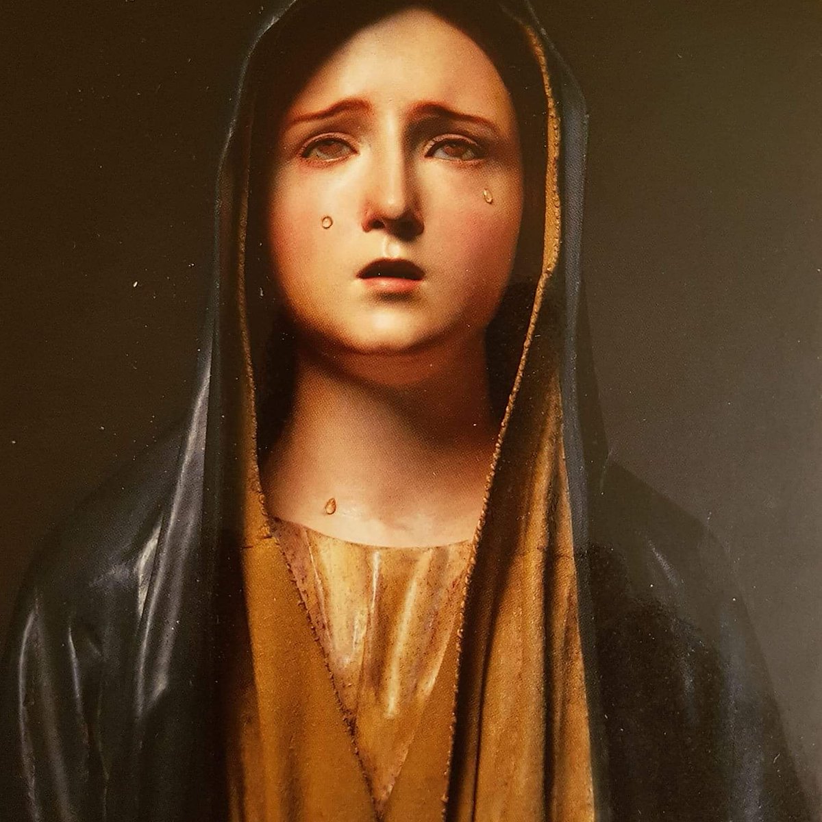 For a taste of Paul Carr's transcendent lovely Stabat Mater, follow this link:

suffolkphil.org/wp-content/upl…