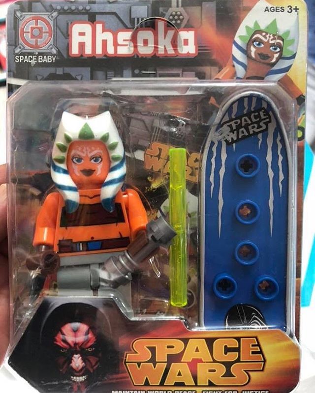Fantha Tracks  Daily Star Wars News on X: #Repost @toysrgus with  @get_repost ・・・ Found in El Calafate, Argentina “Space Wars” Ahsoka with  skateboard. #lego #legostarwars #bootlegtoys #starwarsbootleg #starwars