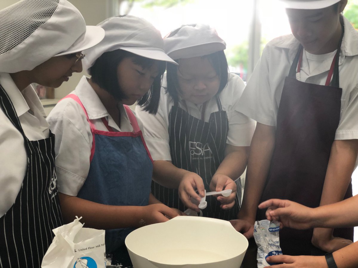 LizzyWestS107's tweet photo. Food wise ASDAN. After last weeks deconstructing of pies to find out what they are made of. Today we made our own healthy savoury pies. They were yummy 😋 We were thinking of making more to sell for snack at break time. What do people think? @StAndrews_107 @ASDANeducation https://t.co/gvpDepLGj4
