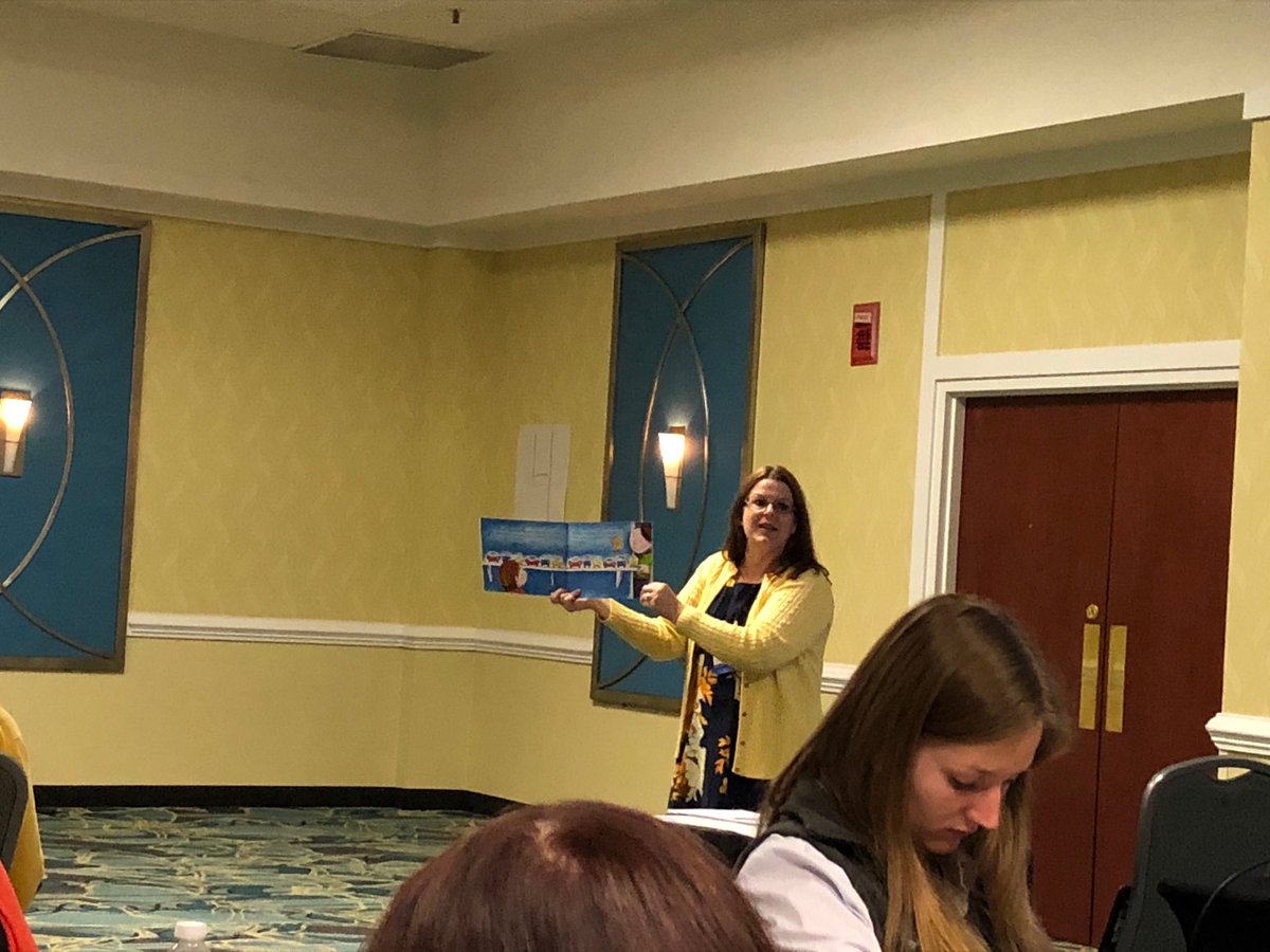 ReasonerCynthia's tweet photo. Great modeling of incorporating children’s literature into each K-2 vertical progression topic: computational fluency, patterns, fractions. #VDOE2018MathInstitute https://t.co/cbt3xbhsvl