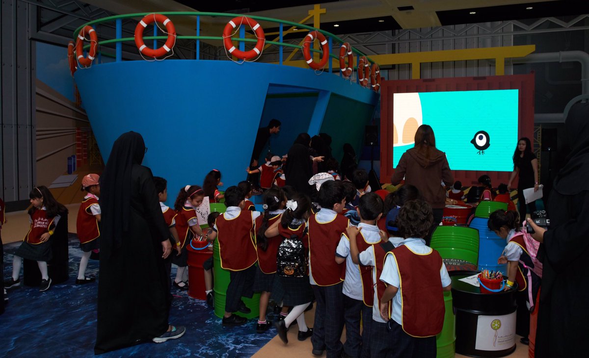 SharjahICFF's tweet photo. الأطفال يستمتعون بعروض أفلام وورش عمل #مهرجان_الشارقة_السينمائي_الدولي_للطفل في مركز الجواهر للمناسبات والمؤتمرات 😁🎥 The children are enjoying #sicff18 film screenings and workshops in @JRCCSHJ #funnshj #thinkfilm https://t.co/sm0Ku2q7fu