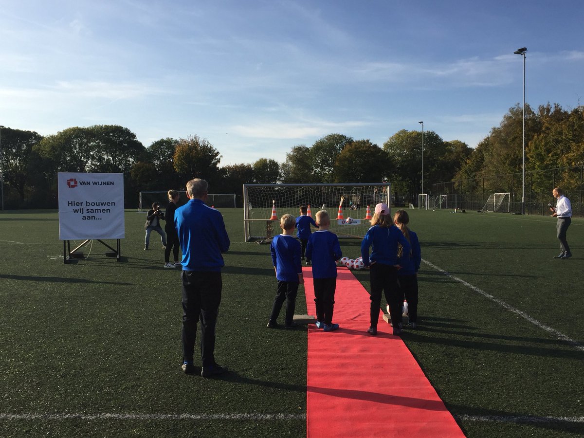 #DeAftrap #Sporthal #Nijlan Start bouw! Voor <a href="/LwdZwaluwen/">Leeuwarder Zwaluwen</a> te #Leeuwarden. Henk Deinum. Mooie aanwinst wijk en Zwaluwen! We bouwen met mooi team.. @AlyniaArchitect #AlexvdBeld @ArchiNed <a href="/VanWijnenGroep/">Van Wijnen</a> <a href="/PrangerRosier/">Pranger-Rosier Inst.</a> <a href="/technionnl/">Ingenieurs- en Adviesburo Technion</a> #JansenWesselink <a href="/IdFrm/">IdFrm</a> <a href="/henkdeinum/">henk deinum</a> <a href="/FrieslandColl/">Friesland College</a>
