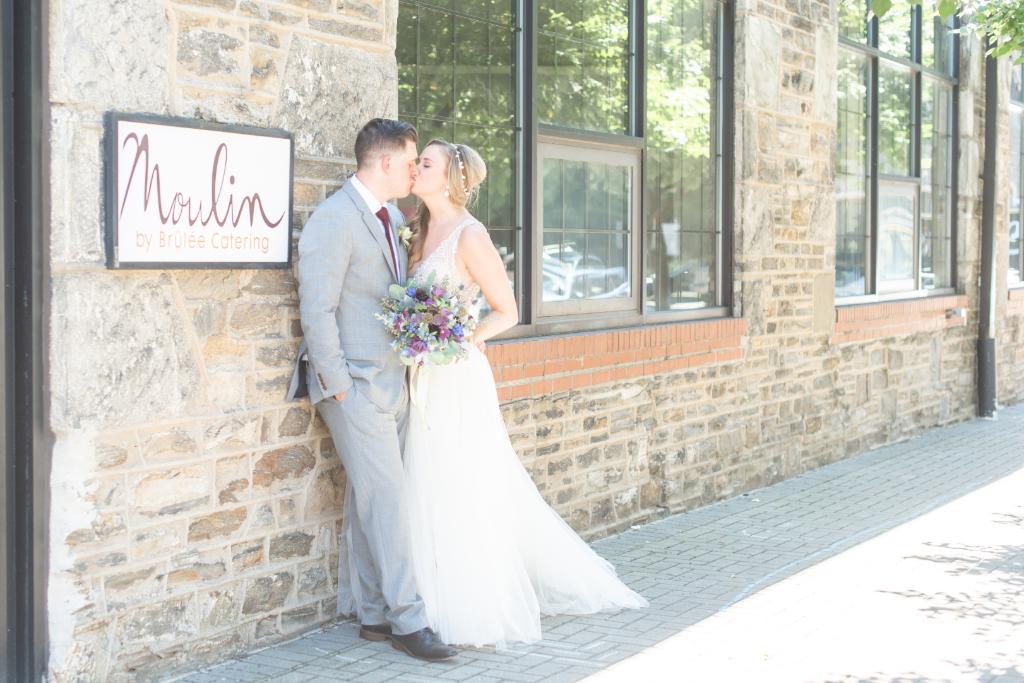 Moulin_Philly's tweet photo. #WeddingWednesday Begin your forever at Moulin! Contact us now to plan your fairy tale wedding at moulin@brulee-cateirng.com 

{Photo by Lindsey Eileen Photography} https://t.co/jYVU8OOunB