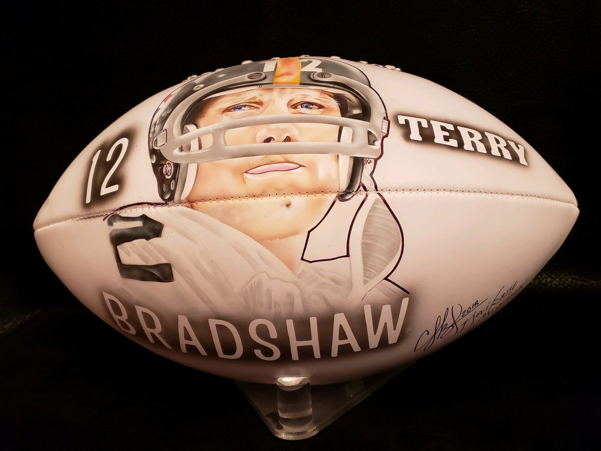 NovikaneC's tweet image. Some @steelers greats Terry Bradshaw and Jack Lambert @SteelersUnite #NoviKaneCustoms #airbrush #artist