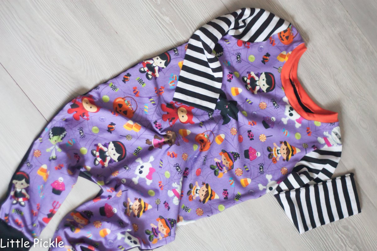 LittlePStThomas's tweet photo. Spooktacular outfits at @LittlePStThomas 
#HalloweenSpooktacular #halloweencostume #Halloween #halloween2018 #littlepickleco #etsyshop #etsystore #etsy #babyfashion #babyclothes #toddler #sahm #wahm #spookyseason #happyhalloween #babyromper #boo #momlife https://t.co/sGdXLW1cyA https://t.co/AG90wpy6AL