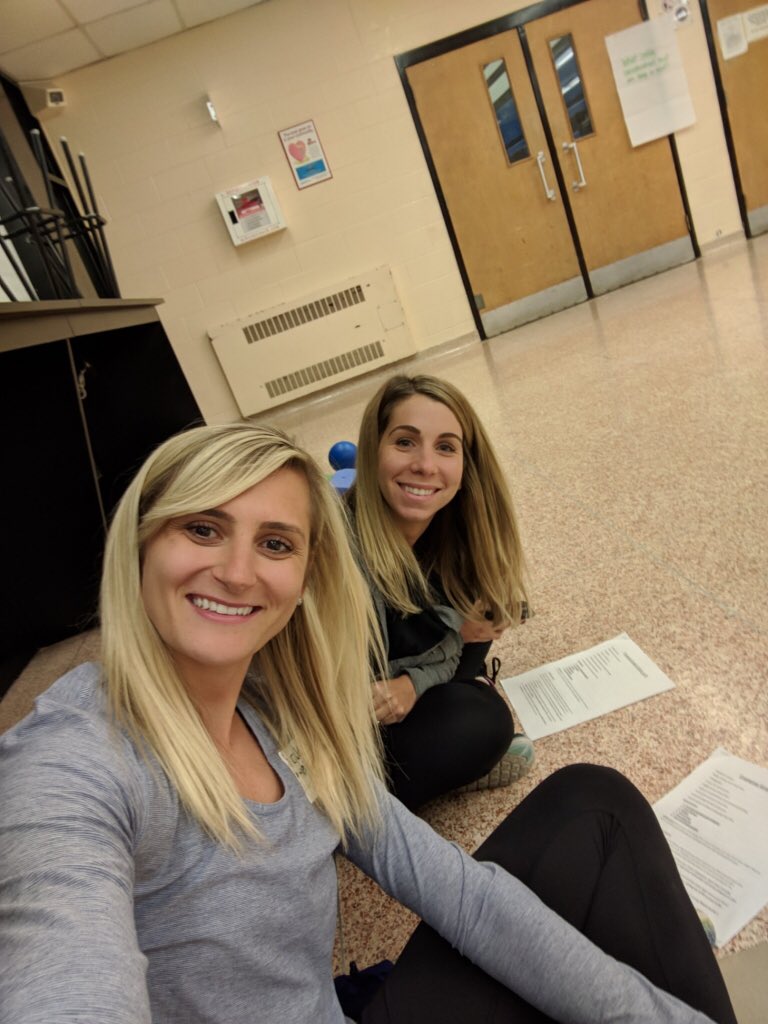 Ms_Tomaro's tweet photo. When your best friend shares your passion for PE, you make a dream team 👊🏻🏃♀️👯♂️ How do YOU engage grade 9 girls in PE? Thank you to @hpe4pdsb for organizing another great event! #HALP2018 conference #SharingTeachingPractices https://t.co/KfDaUZ9FYV