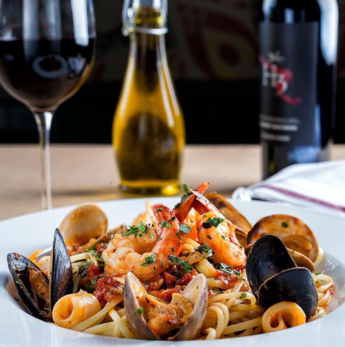 Life's too short not to have pasta, and this #NationalPastaDay is no different. A 'penne' for your thoughts: Which deliciously made-to-order pasta will you be savoring at Ciao Hound? #pciholidayisle