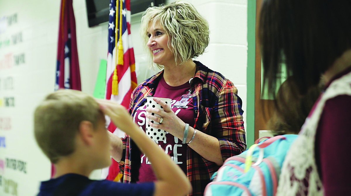 educationweek's tweet photo. We asked principals to tell us about their biggest challenges and six issues came up, repeatedly. Their responses inspired us to find solutions by seeking out principals actively working to address these issues. https://t.co/n8AxfcgDf8 #principalsolutions #PrincipalsInAction https://t.co/MH6zRVXgm3