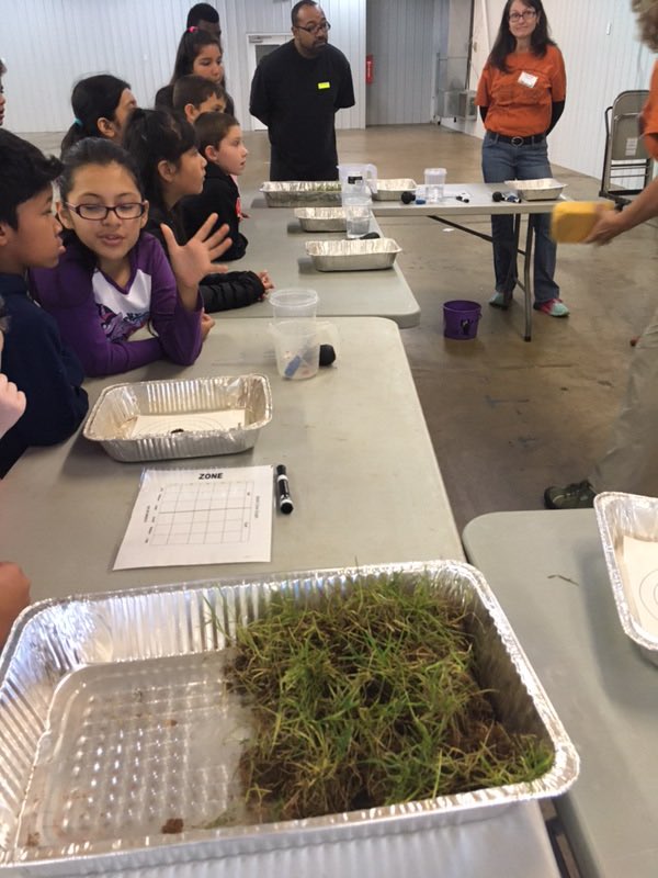 Farm Field Days at Prince William County Fairgrounds for our fourth grade team is a lot of fun today!