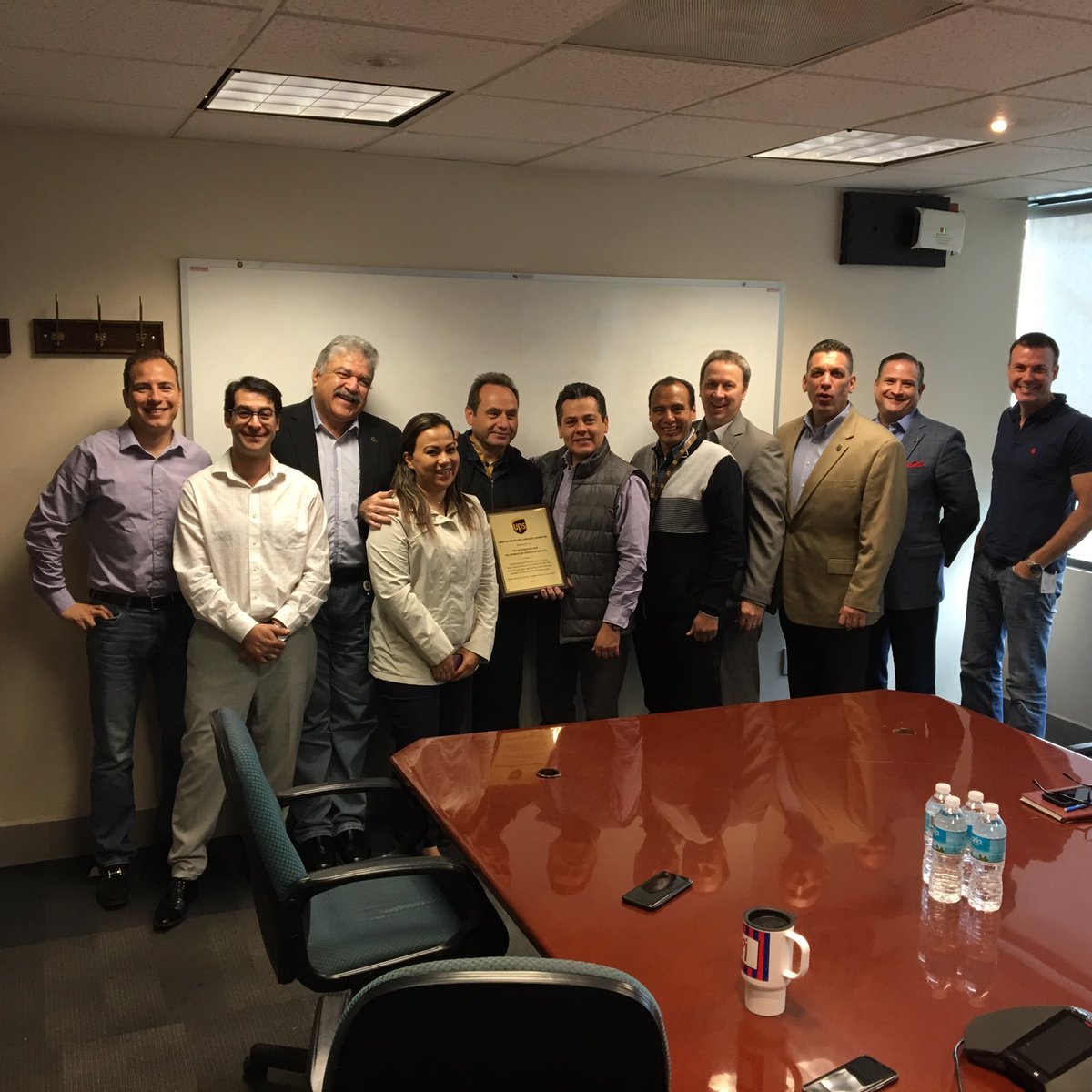 crayner_ups's tweet photo. Andres Requena, LATAM Area Automotive Manager and Ron Mayorga, Mexico Country Manager present IRCR plaque to Team Mexico! Zero findings in the pre-trip, post-trip, and DVIR procedure. Outstanding job! #Teamwork https://t.co/FEkMSx9qdT