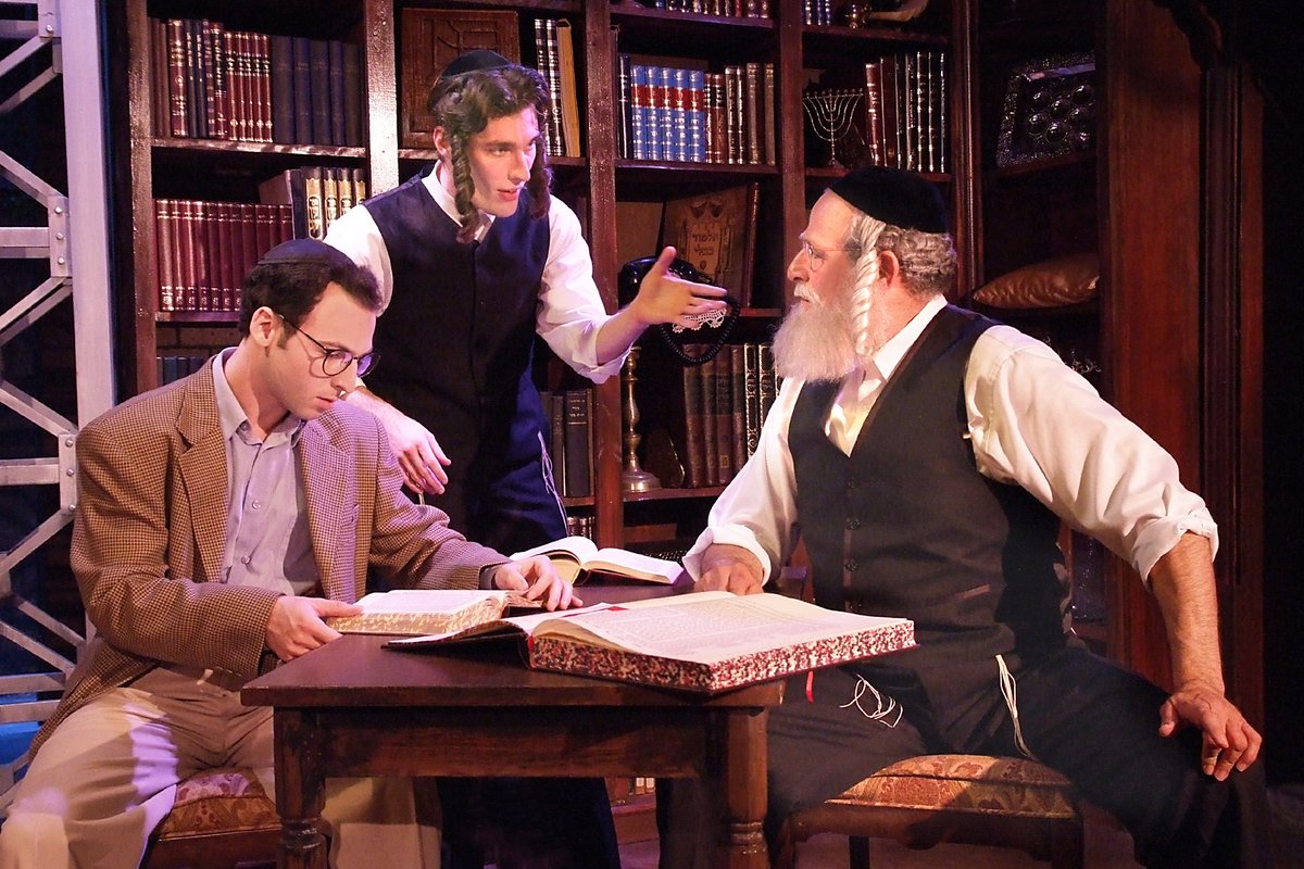 TheSamMandel's tweet photo. (1/2) THE CHOSEN IS BACK! We're hittin the road tomorrow, takin our baby up to Palo Alto for 1 more weekend of shows at the Schultz Cultural Arts Hall! Honored for the opportunity to share The Chosen with the Bay Area in a wonderful space of 351 seats! #ofjcc #paloalto #theatre https://t.co/aGO7vW9ang