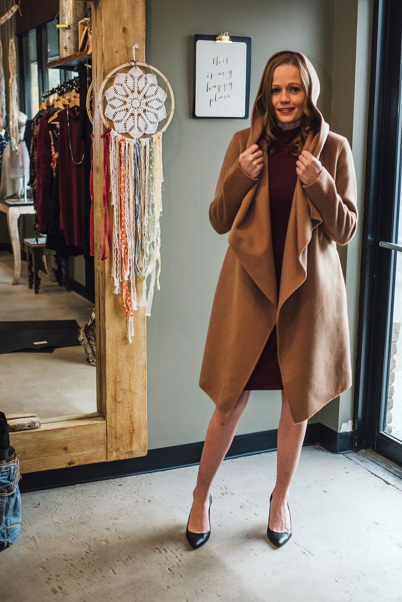 Bella_Maas's tweet photo. .We love when a gorgeous dress can take you so many places. We've got Andrea of @weehelpkids owning this gorg  Shift dress in 3 different looks. 
A portion of all sales from the month of Oct will be going to her cause, which supports the @StolleryKids https://t.co/UrBgGUNluO https://t.co/JGC1WNferO
