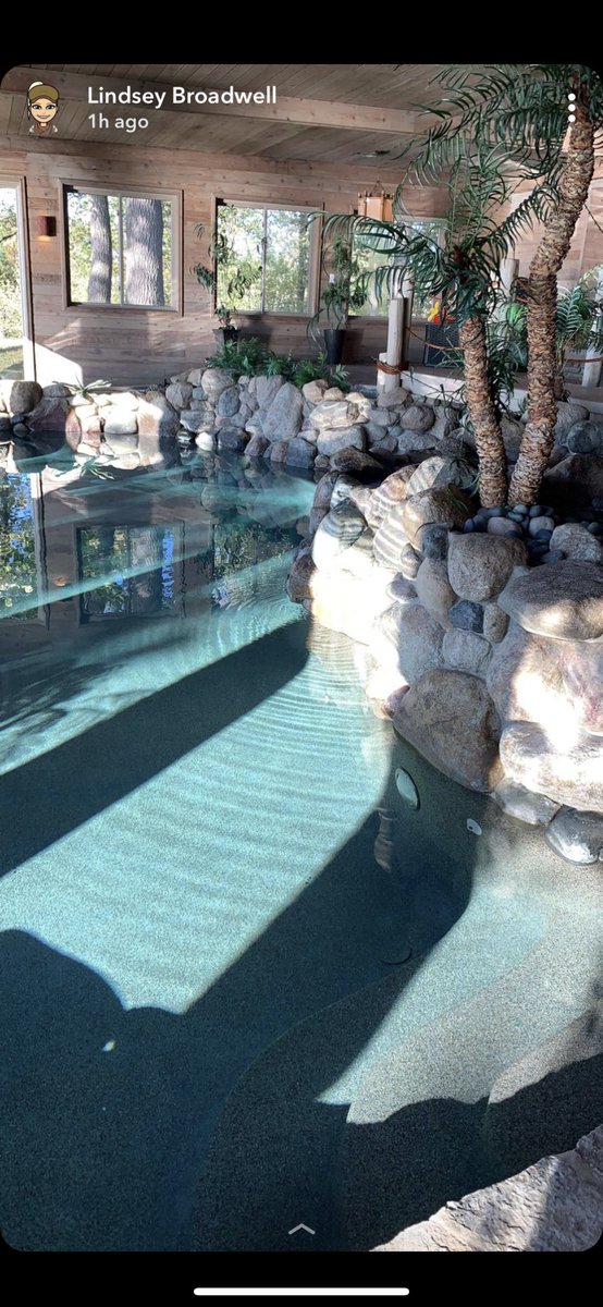 RealtorLindseyB's tweet image. Who wants to go check out this amazing home on #upperstraitslake 

The lot is amazing!!!!!!! #yeah #thispool