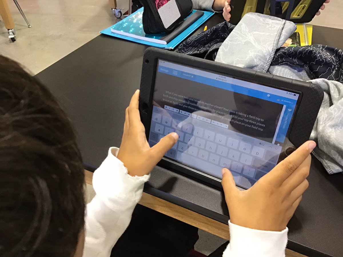 cskiles80's tweet photo. #whatif #explocultures Ss are getting curious with @Belouga_ through Profile Questions, News Feeds and #DDseries Cosmic Citizenship! #beincredible @TroySouthMiddle #teachSDGs #connectedclassrroms #globaled #globalgoals https://t.co/Fe6KaKekMA