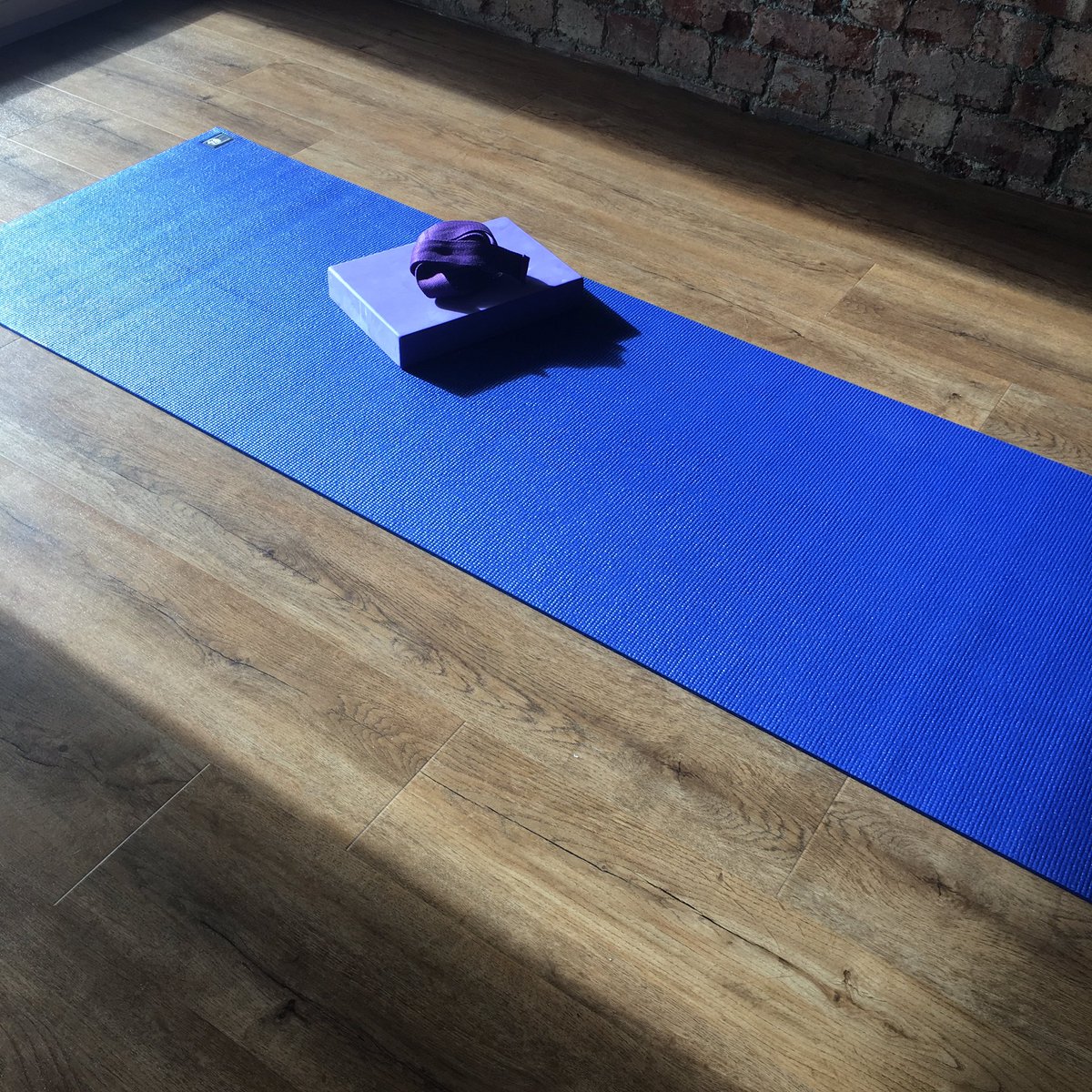 hapifitness's tweet photo. This Saturday come and start your weekend off the right way;
Pilates 9am, Yoga 10:10, Advanced Pilates 11:20 🙂🙏🏼🙃 #pilates #yoga #TunbridgeWells #newstudio #weekendwarriors https://t.co/8YvBC50K4B
