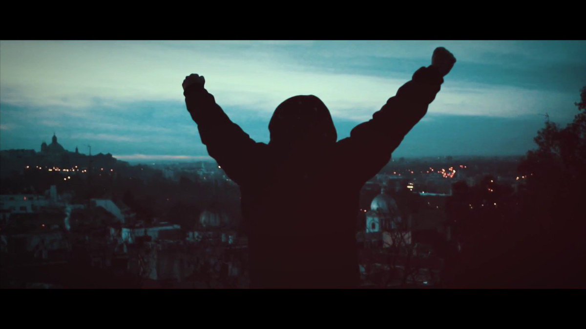 HHGroups_'s tweet photo. "Felón" de Viti Nosabefingir es el videoclip del primer tema del disco Retales Rotos y Parches volumen 3, que acompaña a su lanzamiento.
Enlace en la Bio.
@vitinosabefingir #VitiNoSabeFingir #Felon #HipHopEspañol #RapEspañol #HipHop #Rap #HHGroups https://t.co/PvL1PebFse